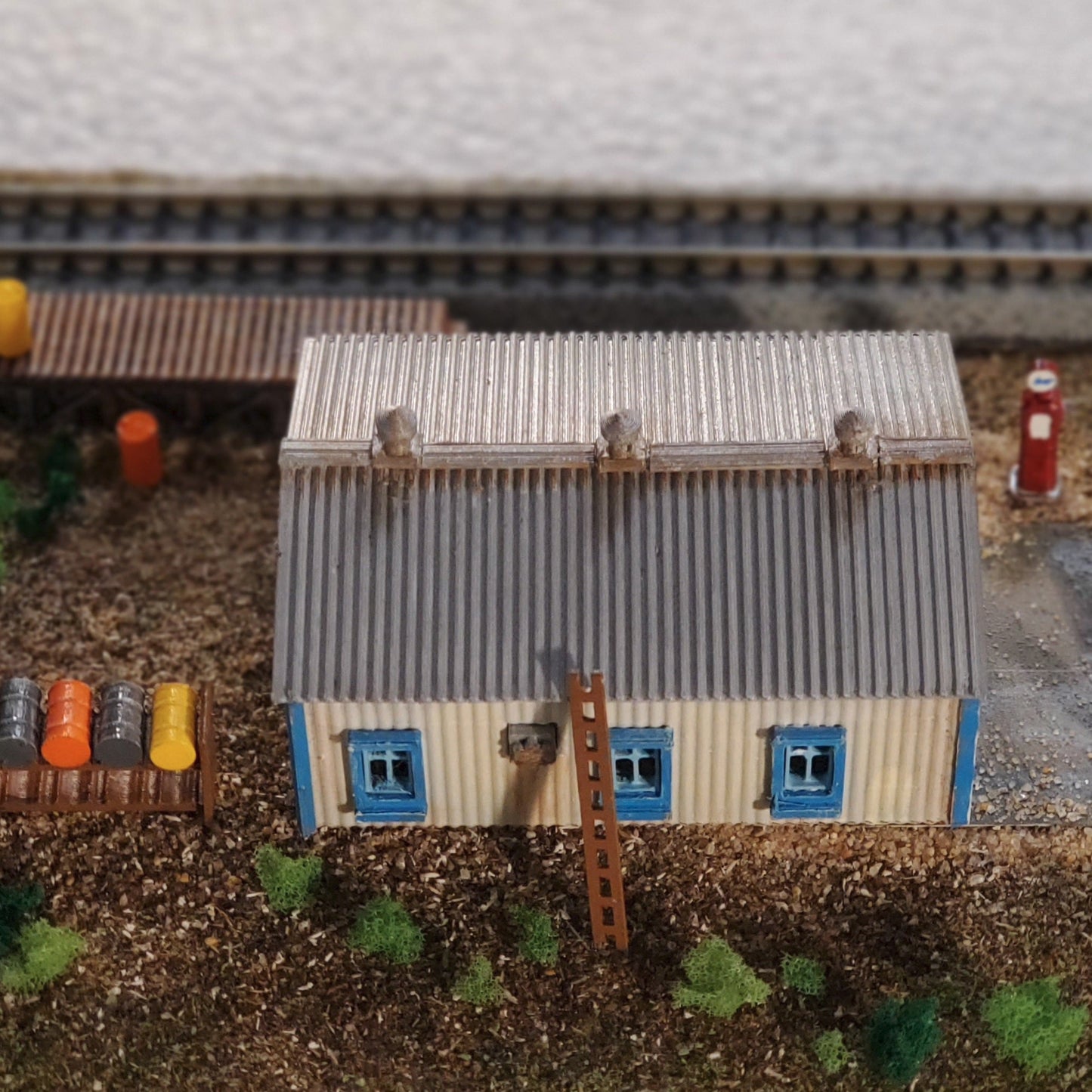 N Scale Unpainted Metal Building Kit – Wide Structure for Dioramas, Terrain & Layouts