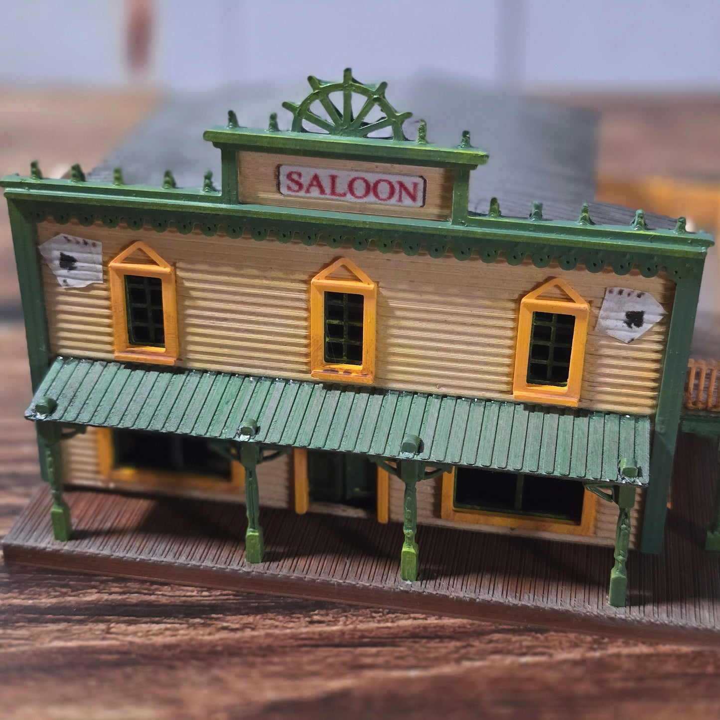 N Scale Western Saloon – Ready-Built Building with Lights, Handcrafted Detail for Dioramas & Layouts