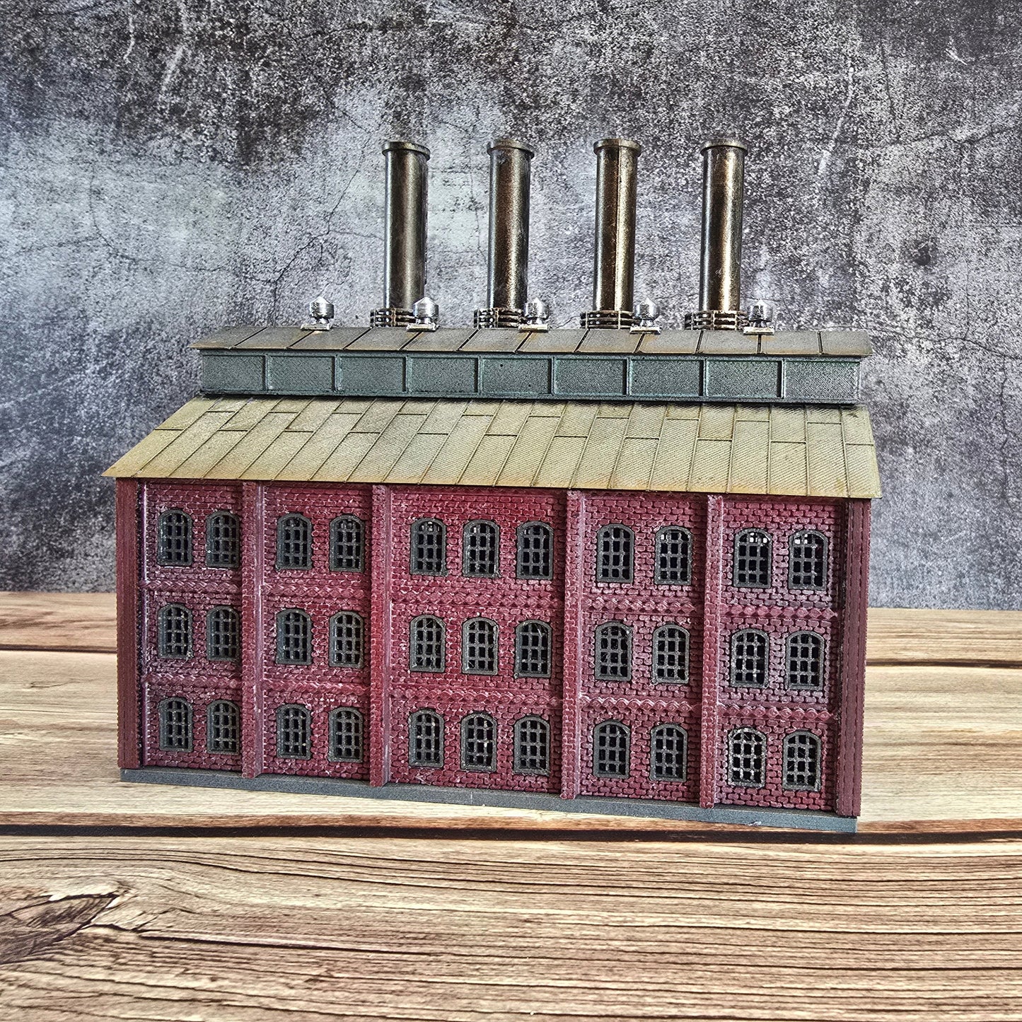 N Scale – Ready-Built Power Plant with Lights | Handcrafted Diorama Building