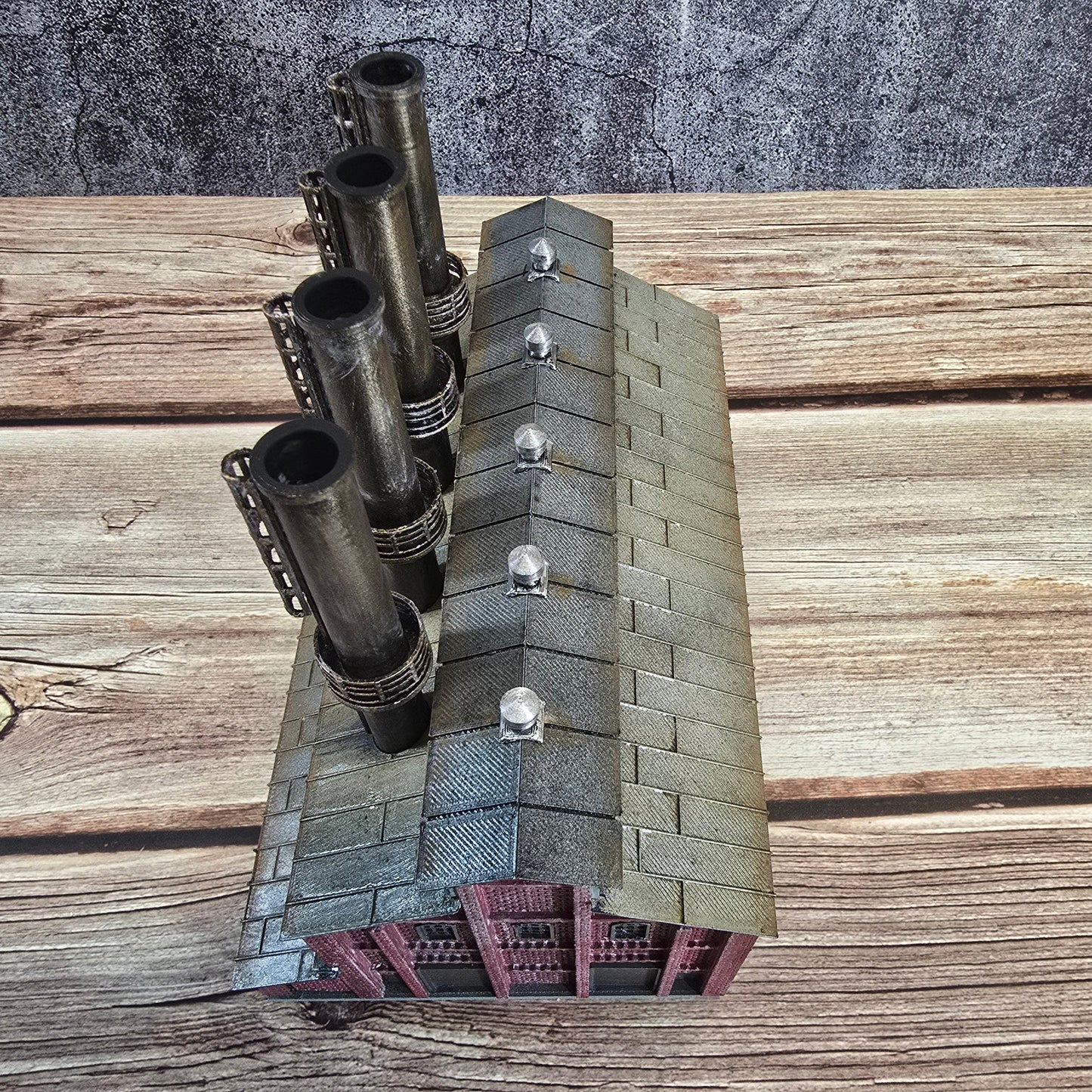 N Scale – Ready-Built Power Plant with Lights | Handcrafted Diorama Building