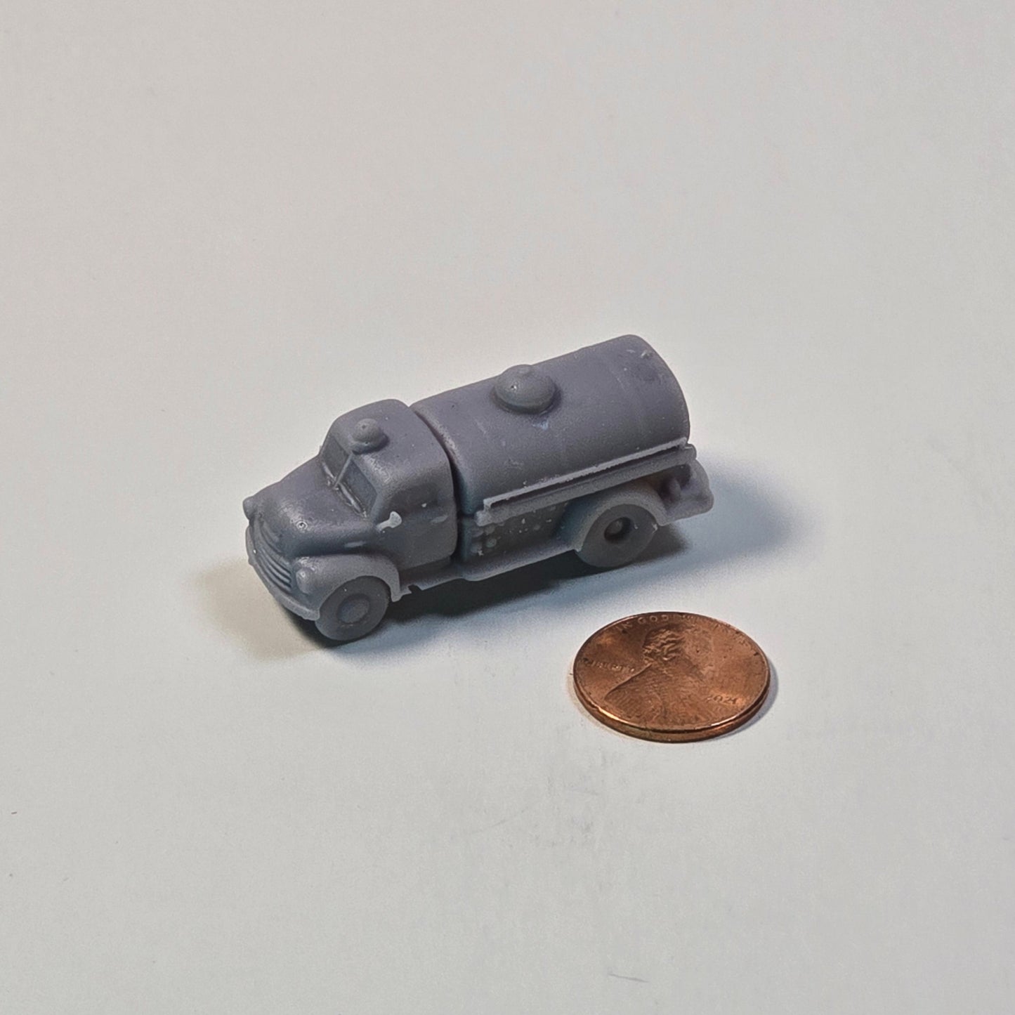 N scale Vintage Fuel Tanker Truck Vehicle – 12mm (1:160) Scale Vehicle for Dioramas & Model Railroads