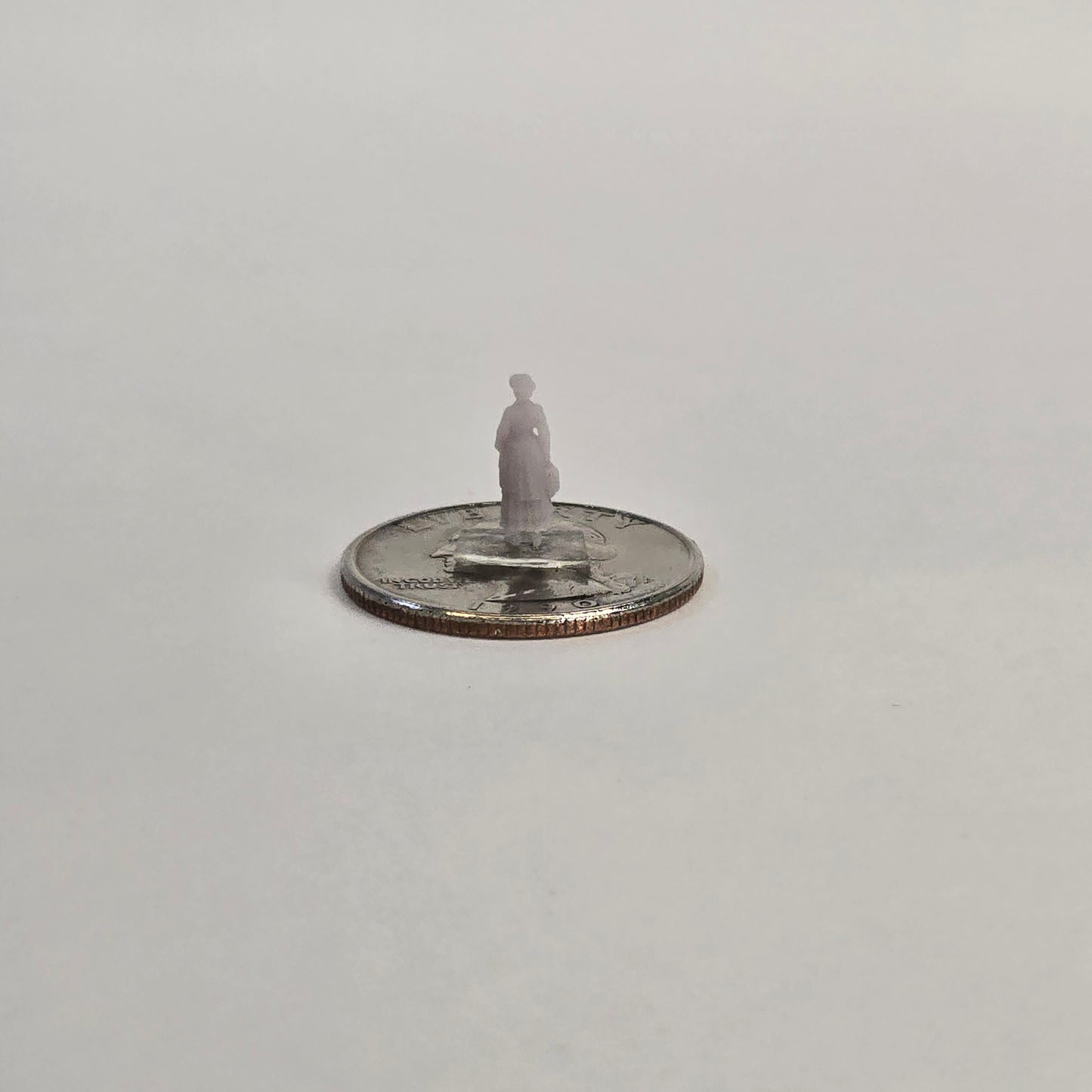 12mm Female Passenger – People Figure for Train Depot Scenes