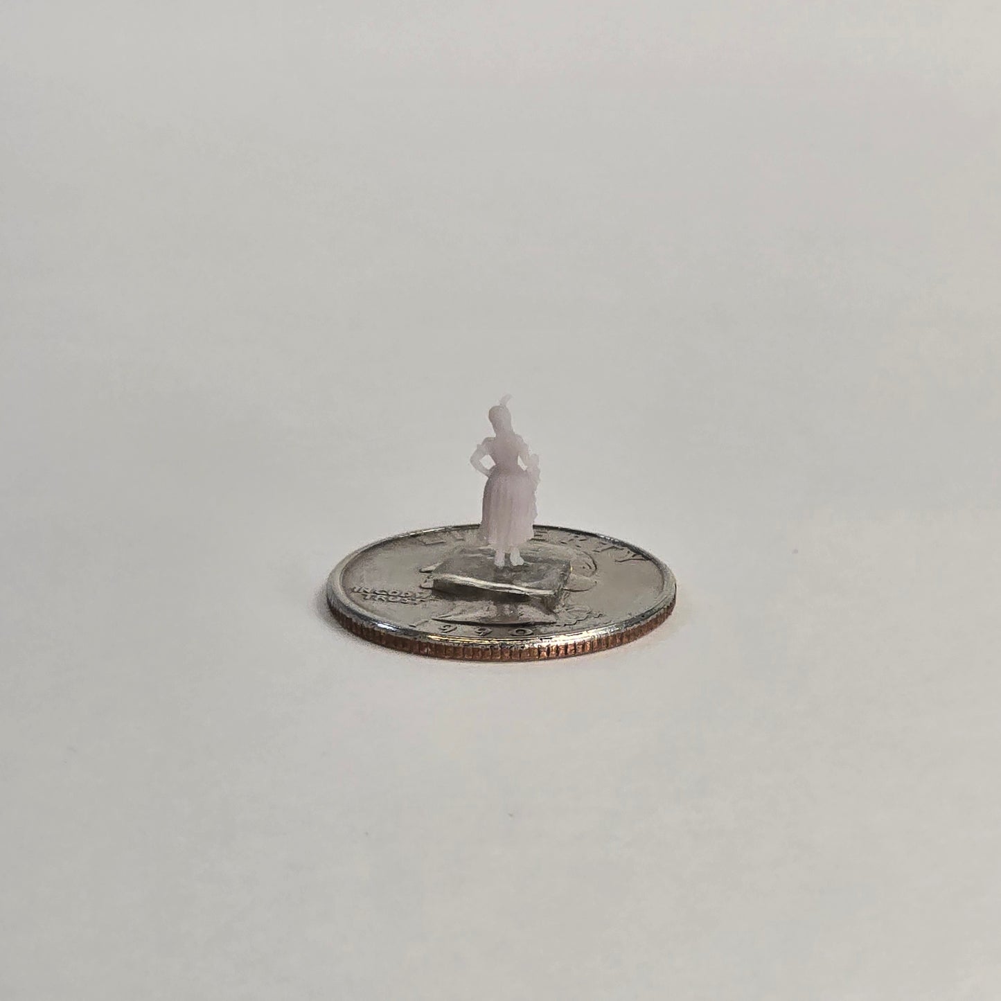 12mm N scale Dancer – People Figure with Flowing Skirt