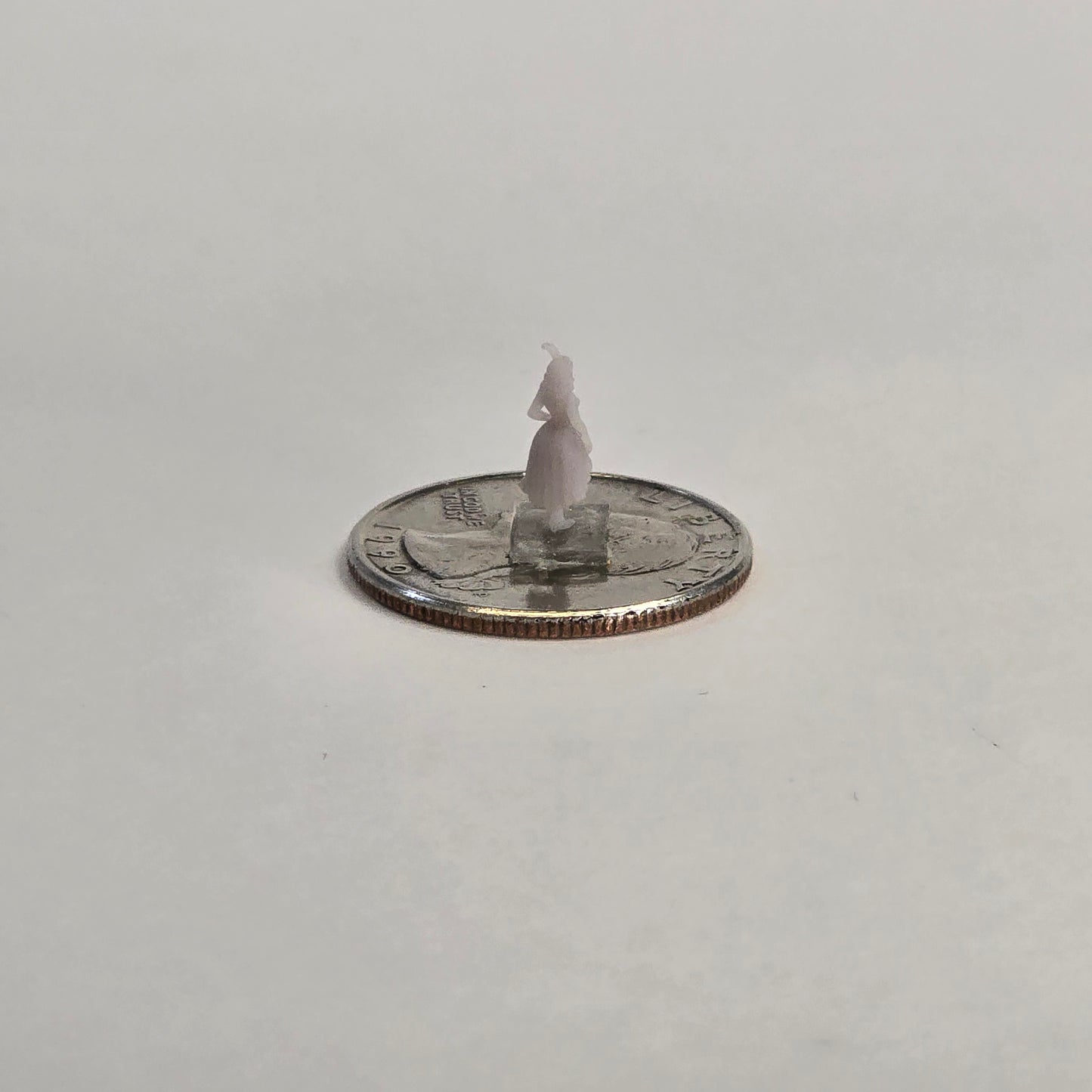 N Scale Woman – Confident Pose with Hand on Hip | Unpainted Miniature for Dioramas & Train Displays