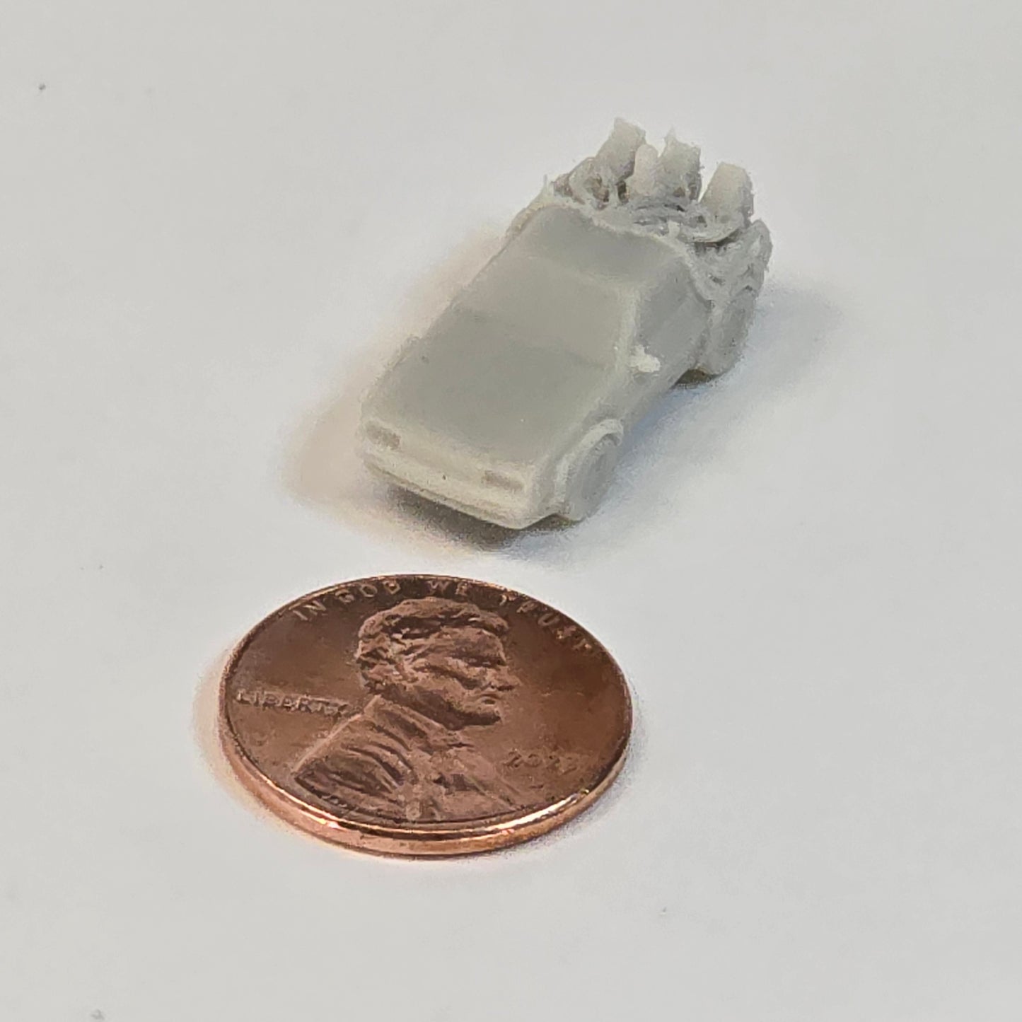 14mm DeLorean-Style Time Machine Car | Sculptural Grey | N Scale 1:1