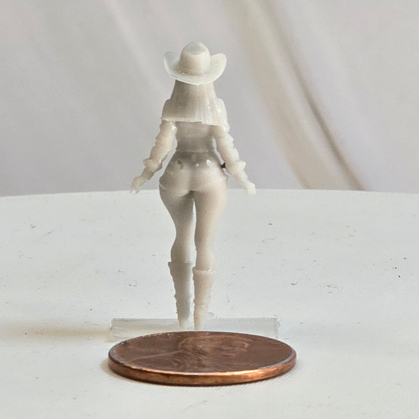 Large Cowgirl Figure – Modern Western Character (28mm / HO Scale)