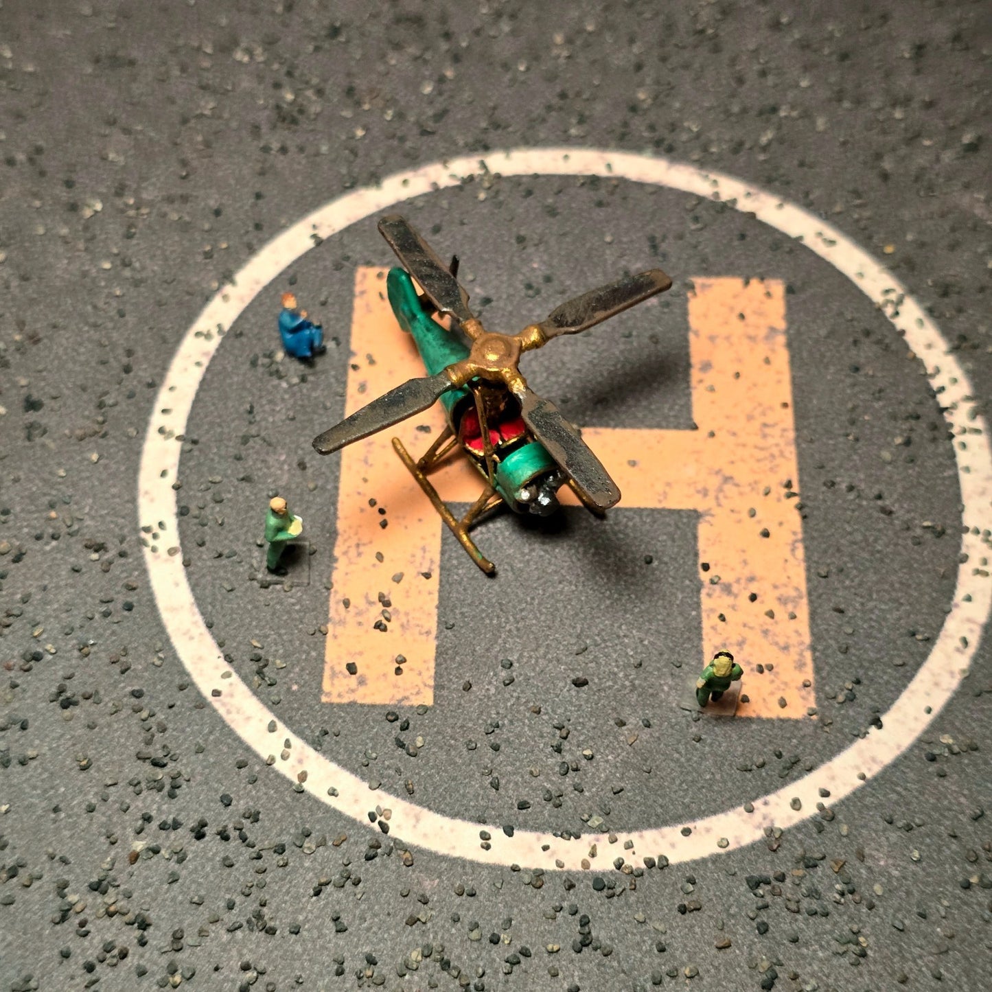 Hand-Painted Miniature Helicopter Scene | N Scale 1:160 Diorama Set | USA Made
