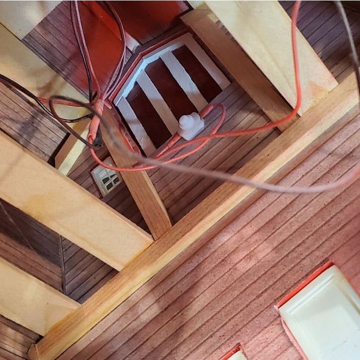 O Scale Red Barn with Real Wood, Silo, and Cornfield – Ready-Built Farm Scene for Model Train Layouts