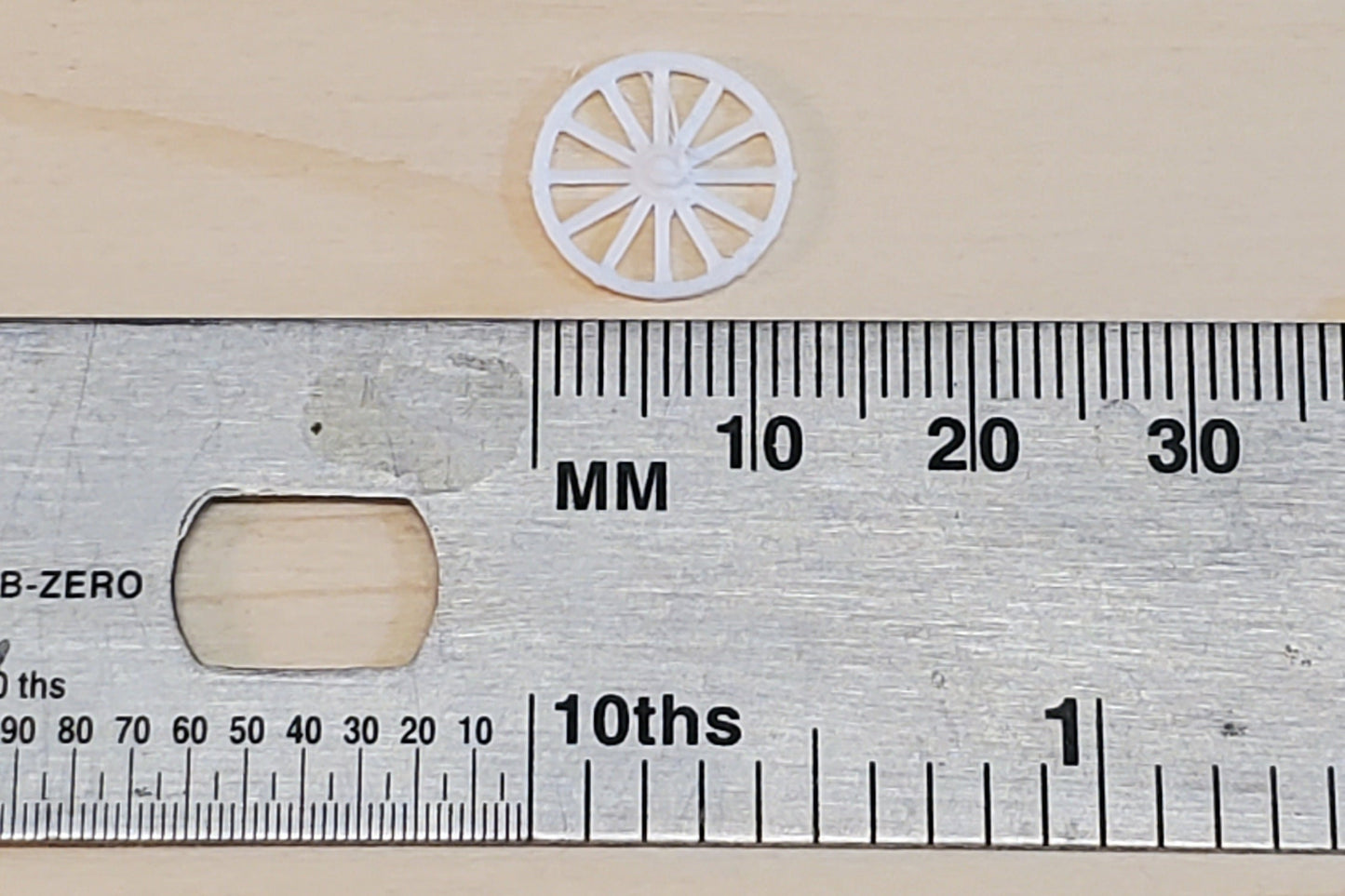 N Scale Wagon Wheels set 1800's style 3D printed , N Scale . Dioramas, Western's, Dollhouse, Miniature, War gaming, Trains, UNPAINTED 5 PK