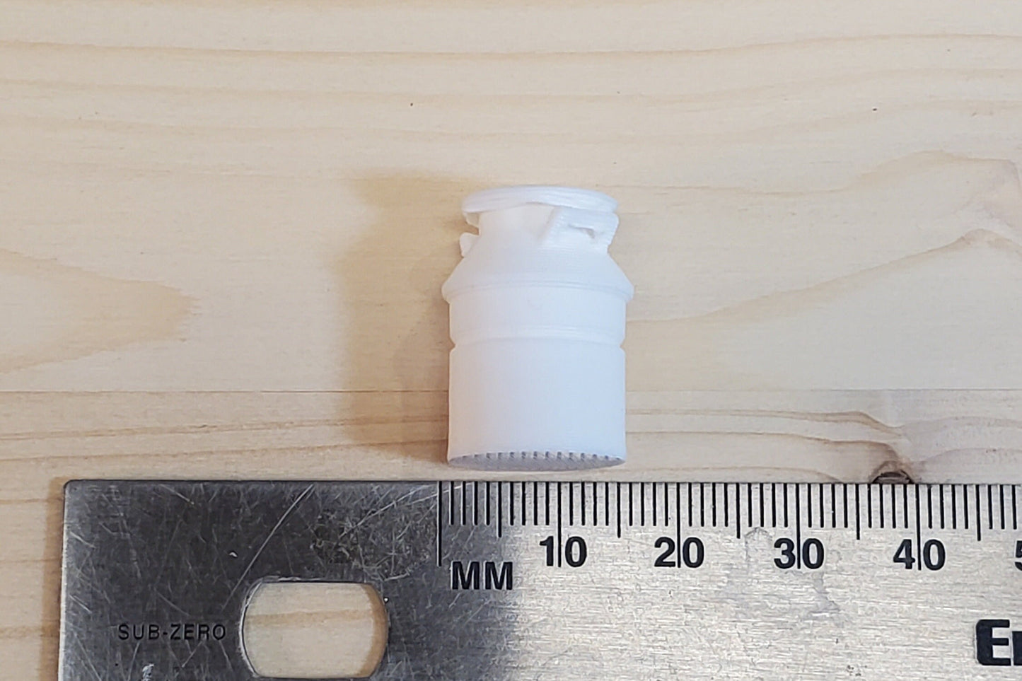 O scale Milk cans 3D printed for Model trains also used for Pioneer Barnyard style Dioramas Dollhouses Miniatures War Craft UNPAINTED (5 pak
