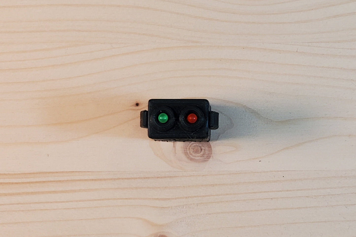 N scale Lighted track tester for DC and DCC trains - check the condition of your rails