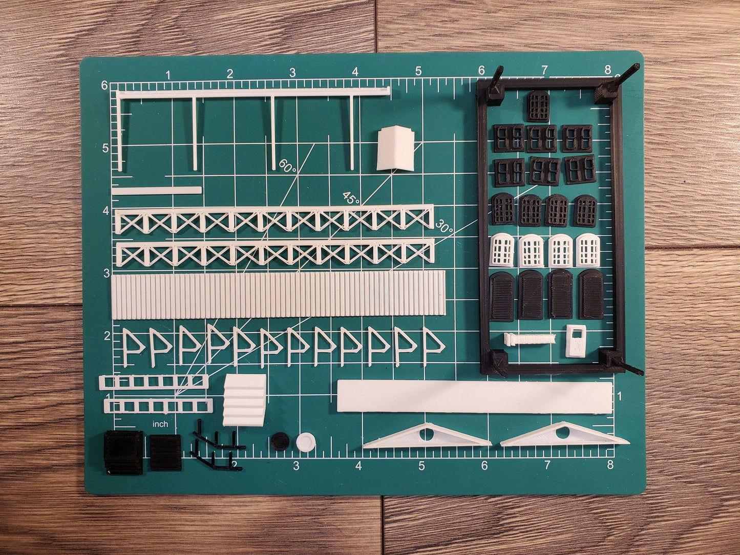 N Scale printed Norkfolk Depot kit! Perfect for dioramas, miniatures, and model trains. Includes instructions.
