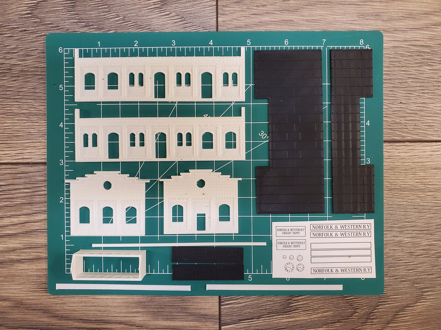 N Scale printed Norkfolk Depot kit! Perfect for dioramas, miniatures, and model trains. Includes instructions.