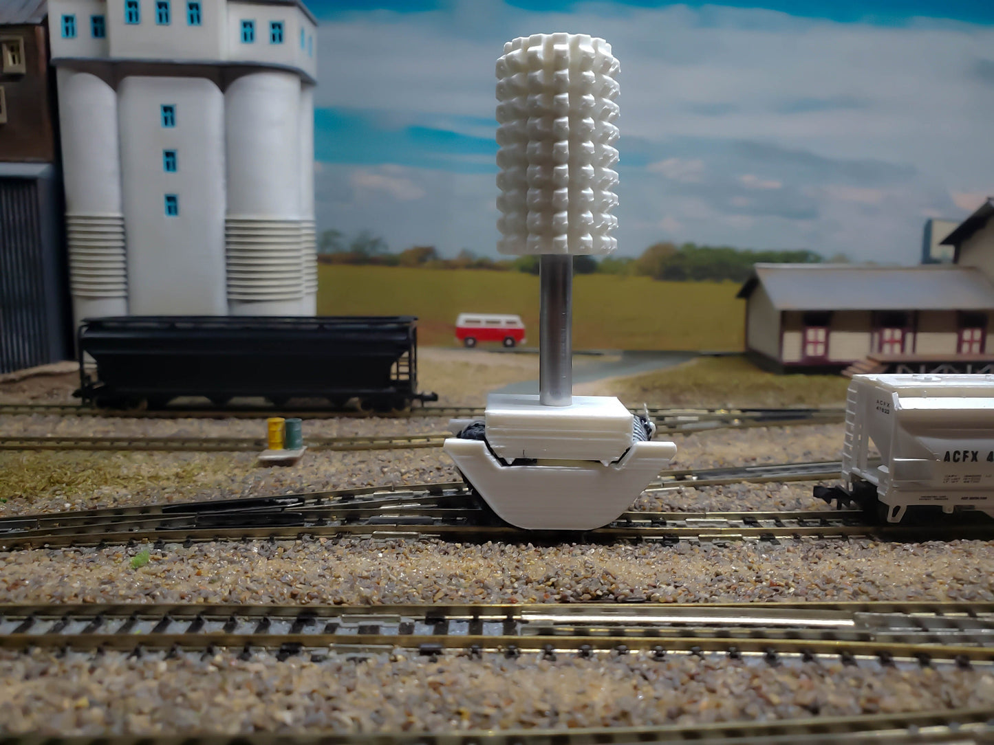 N scale New Revolutionary 3D-printed TRACK CLEANER kit Improved for ballasted switches with 4 pads & instructions. Keep your trains clean.