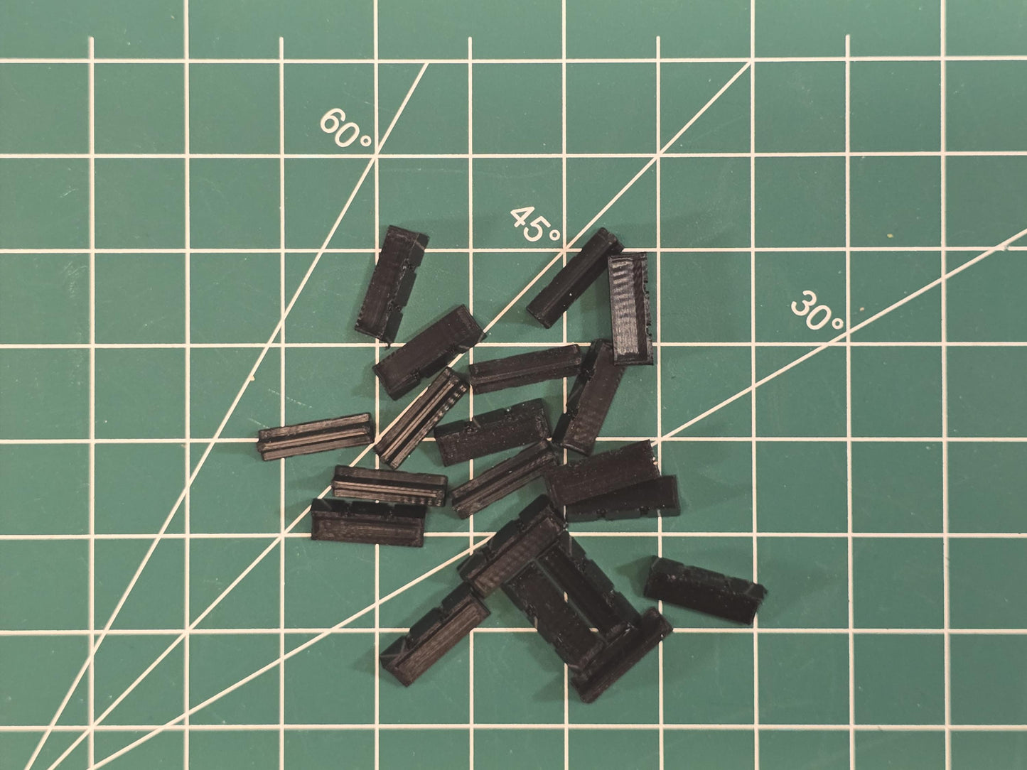 N scale concrete jersey barrier 3D printed for Pioneer Barnyard styles, Dioramas, trains Dollhouse Miniatures War Craft UNPAINTED set of 20
