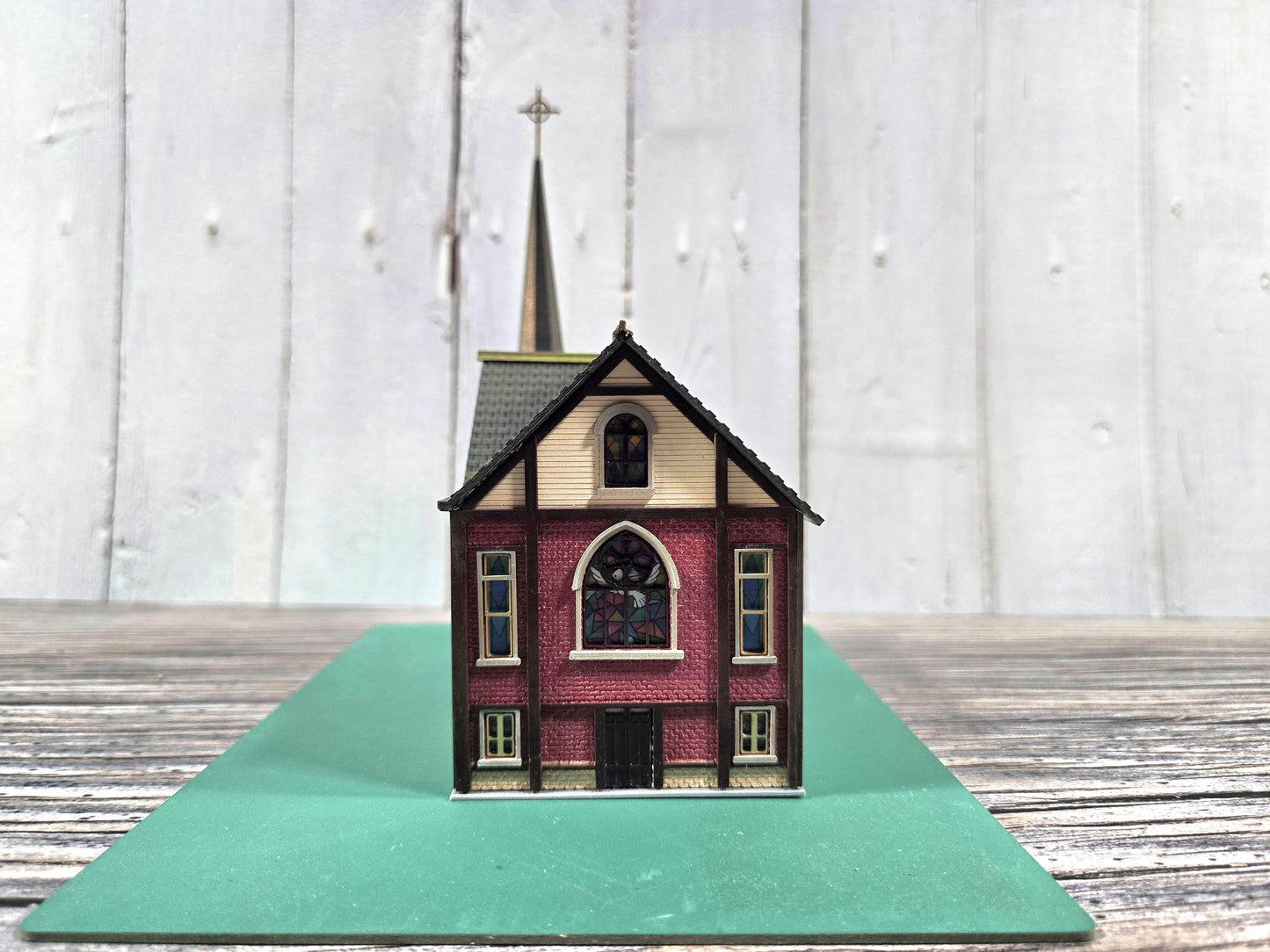 N scale 3D printed detailed Church with realistic stained glass windows,a building kit for dioramas, dollhouses, model trains and desktop