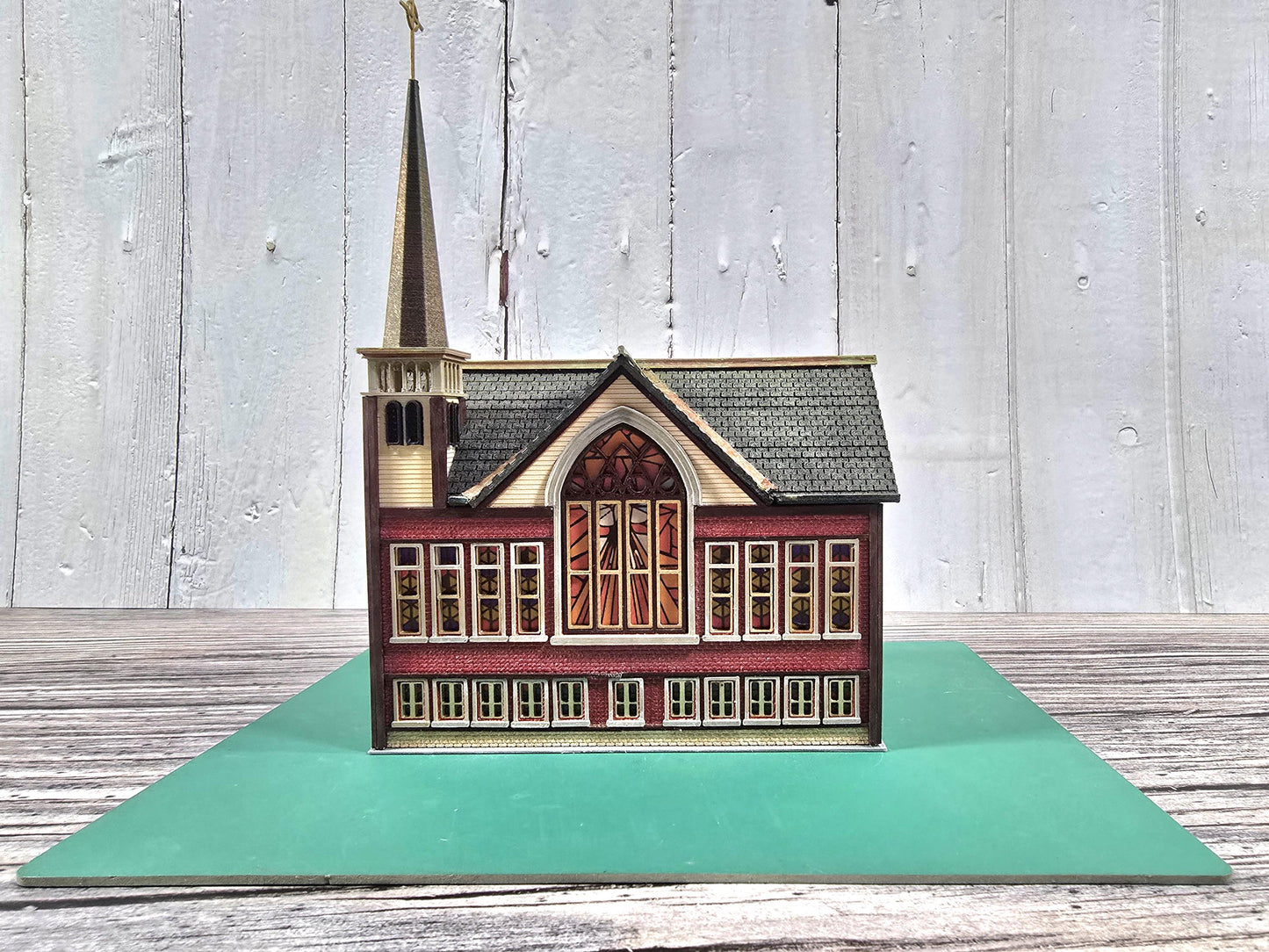 N scale 3D printed detailed Church with realistic stained glass windows,a building kit for dioramas, dollhouses, model trains and desktop