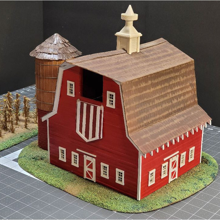 O Scale Red Barn with Real Wood, Silo, and Cornfield – Ready-Built Farm Scene for Model Train Layouts