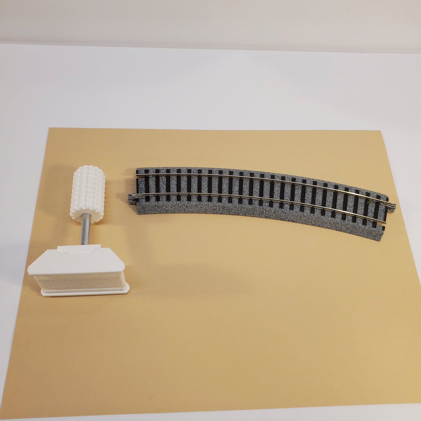 N Scale Track Cleaner Tool – 3D-Printed with 5 Reusable Pads & Instructions | Reliable Layout Maintenance