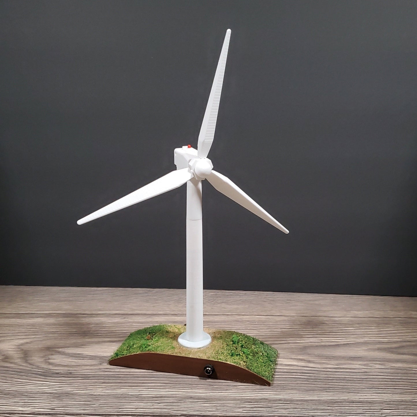 13" Motorized Wind Turbine – Desktop Display with Blinking Light for Dioramas & Miniatures