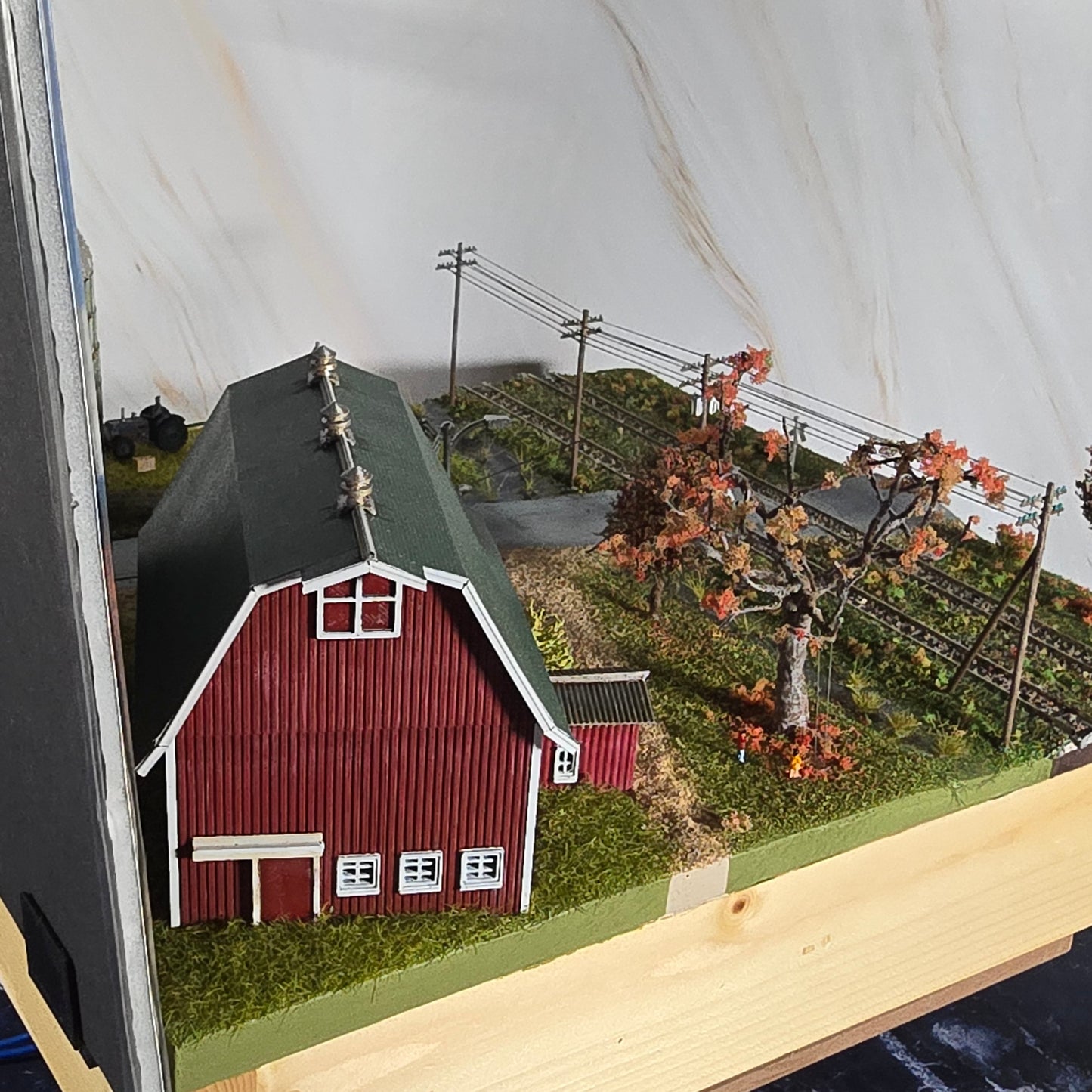 Miniature Monday Special Custom Wind Turbine Diorama – Motorized Farm Scene with Lighting & Kato Track Integration