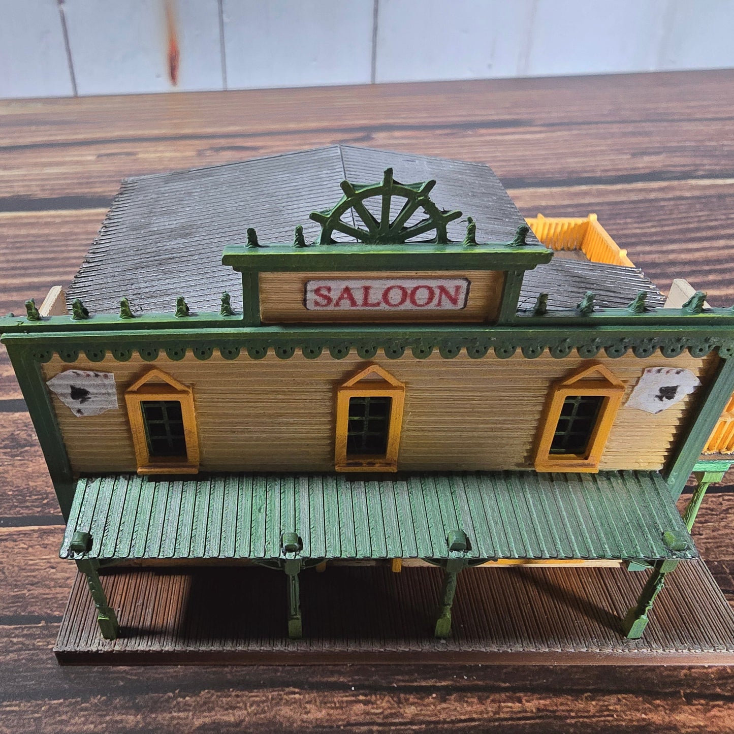 N Scale Western Saloon – Ready-Built Building with Lights, Handcrafted Detail for Dioramas & Layouts