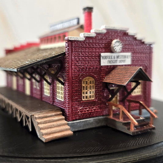 N Scale N&W Freight Depot – Ready-Built with Lights, Historical Miniature for Model Railroad & Diorama