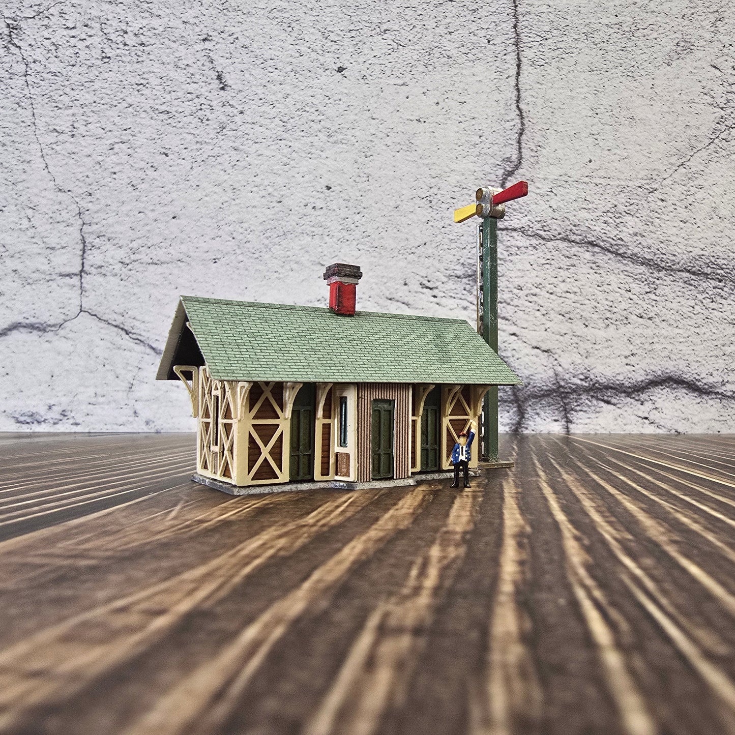 N Scale Stewart Depot – Ready-Built Model with Signal Tower, Handcrafted for Model Railroad Layouts & Dioramas