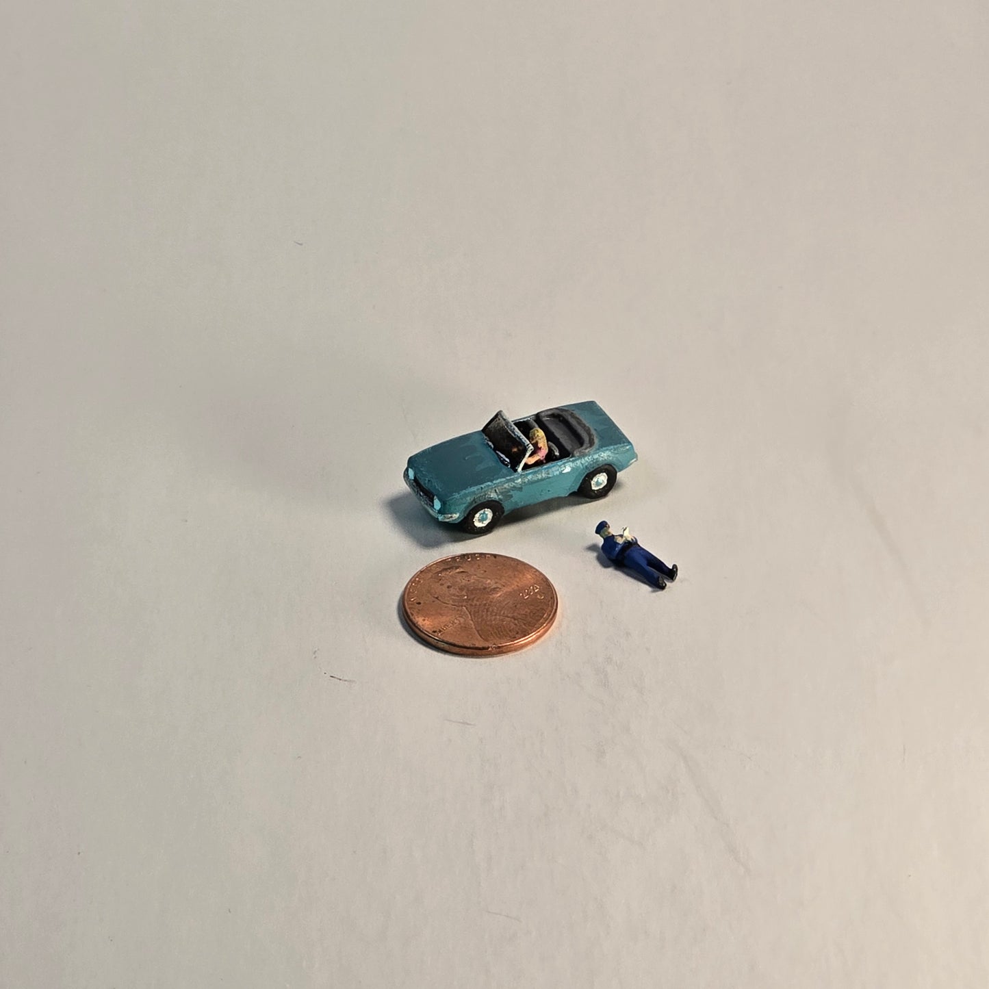 12mm Hand Painted Resin Printed Caught in the Act – Diorama, doll houses, scale modelers, camera props, scene building