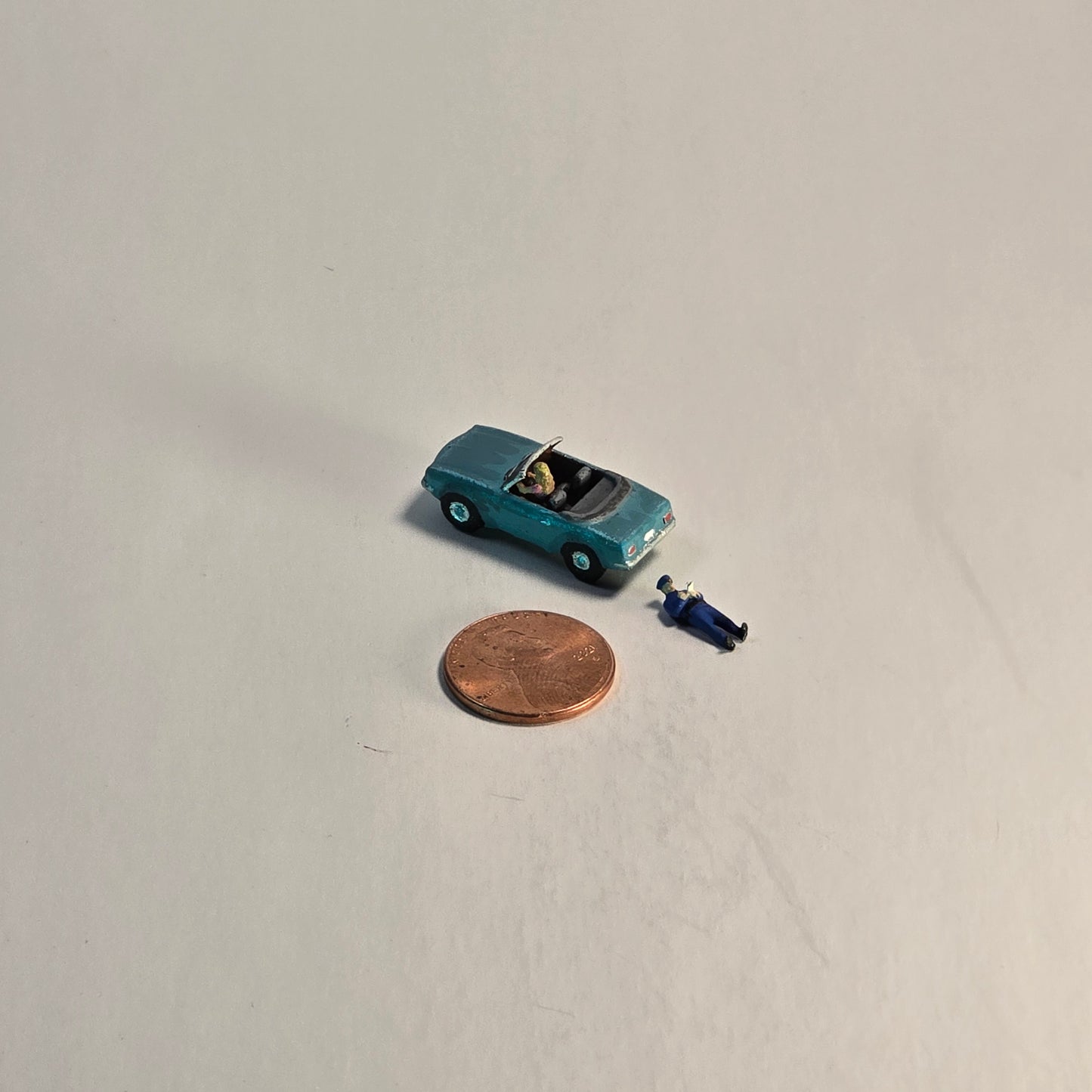 12mm Hand Painted Resin Printed Caught in the Act – Diorama, doll houses, scale modelers, camera props, scene building