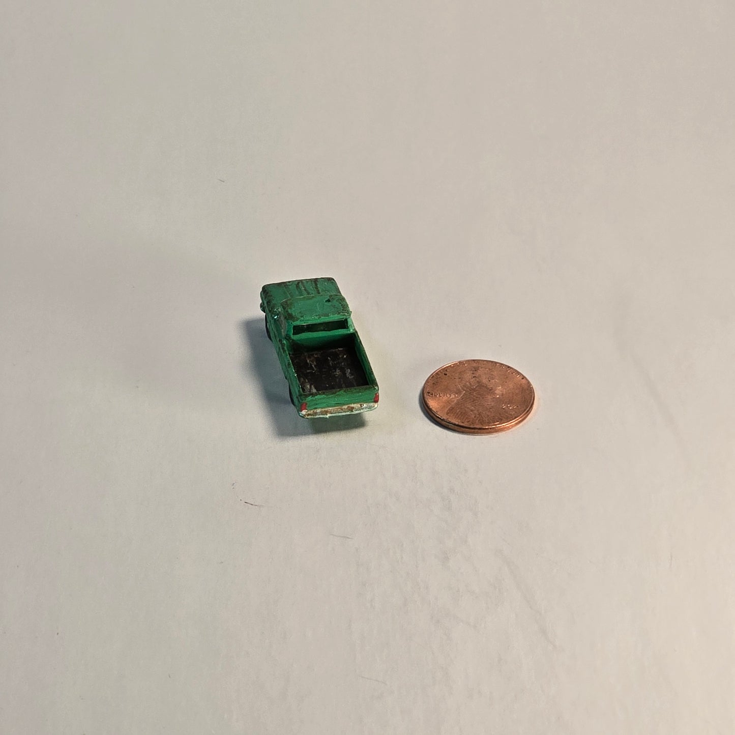 12mm Hand Painted Resin Printed Pickup Truck – Diorama, doll houses, scale modelers, camera props, scene building
