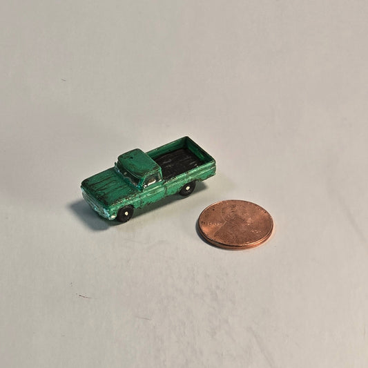 12mm Hand Painted Resin Printed Pickup Truck – Diorama, doll houses, scale modelers, camera props, scene building