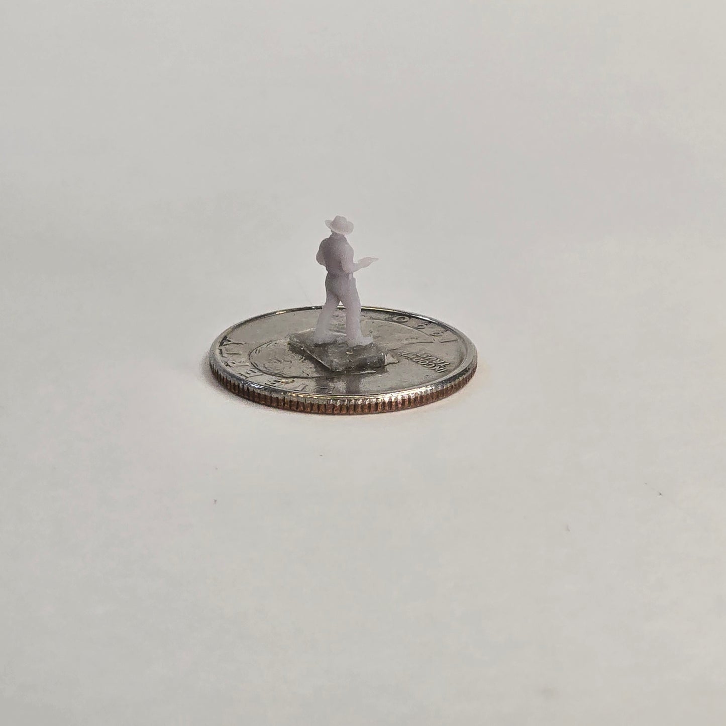N Scale Cowboy – Dinner Plate Pose | Unpainted Western Miniature for Dioramas & Train Displays