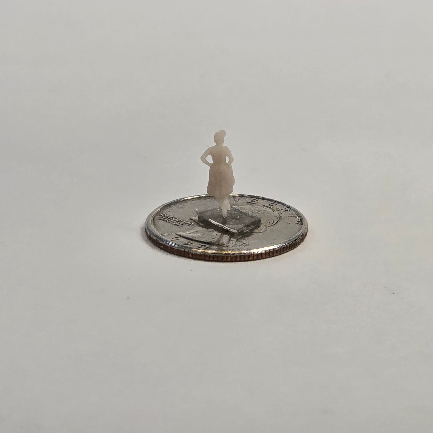 N Scale Woman – Hands on Hips Pose | Unpainted Miniature for Dioramas & Train Layouts