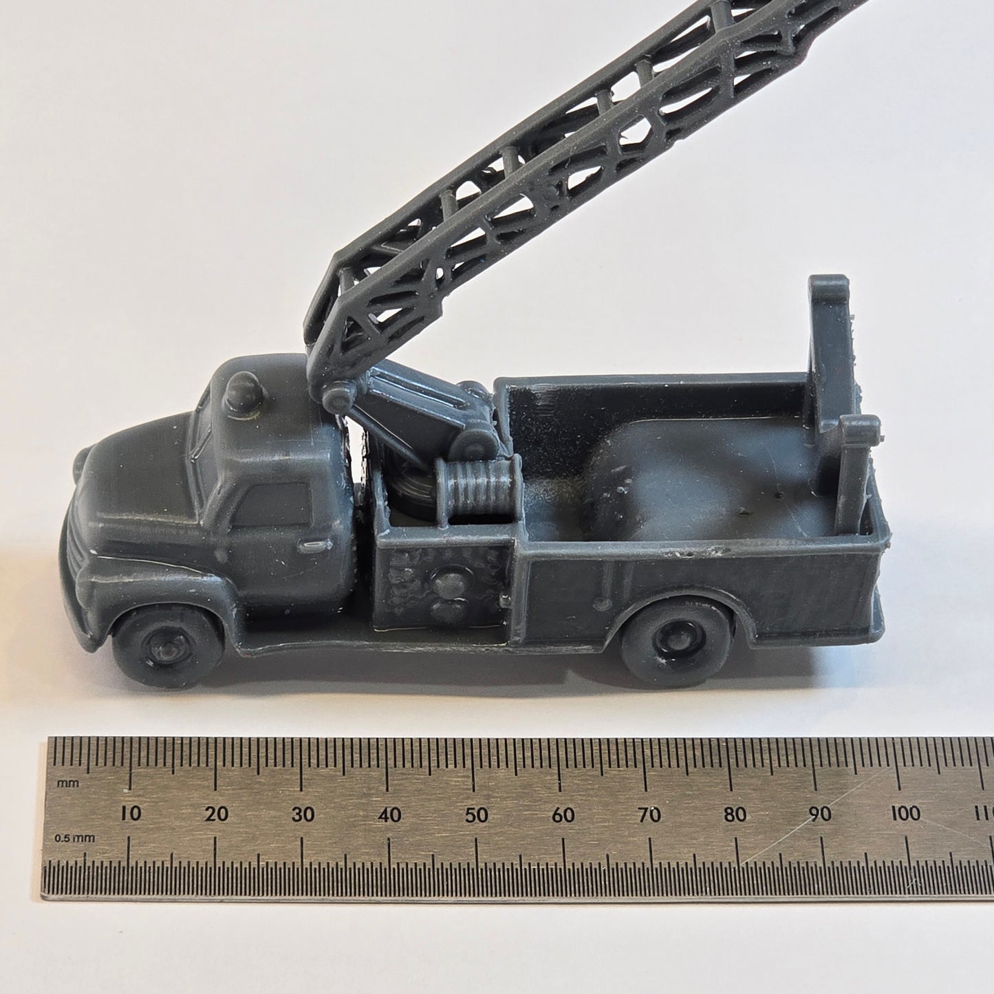 Singular: 1950s Ladder Truck (Unpainted Resin Model)