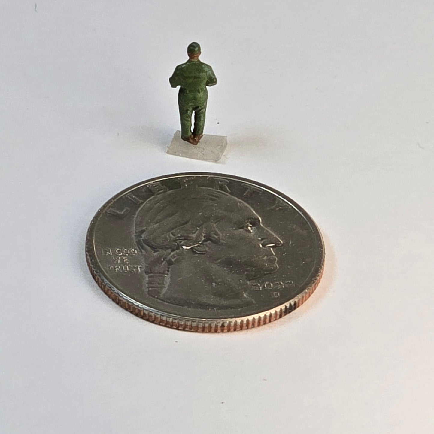 Soldier Reading a Map (people) unpainted