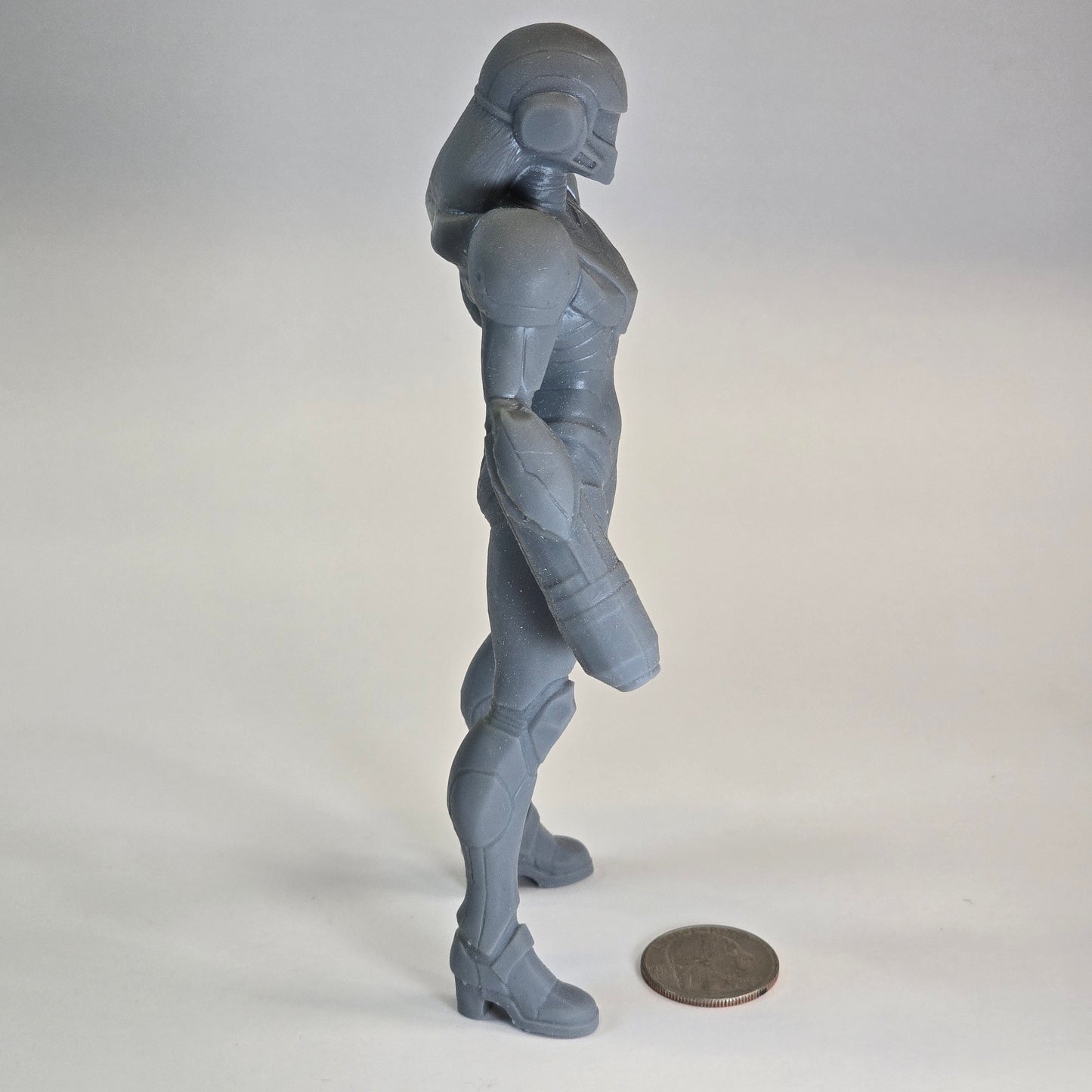 Sculptural Grey – Sci-Fi Armored Hunter (Samus-Inspired Prototype Figure)
