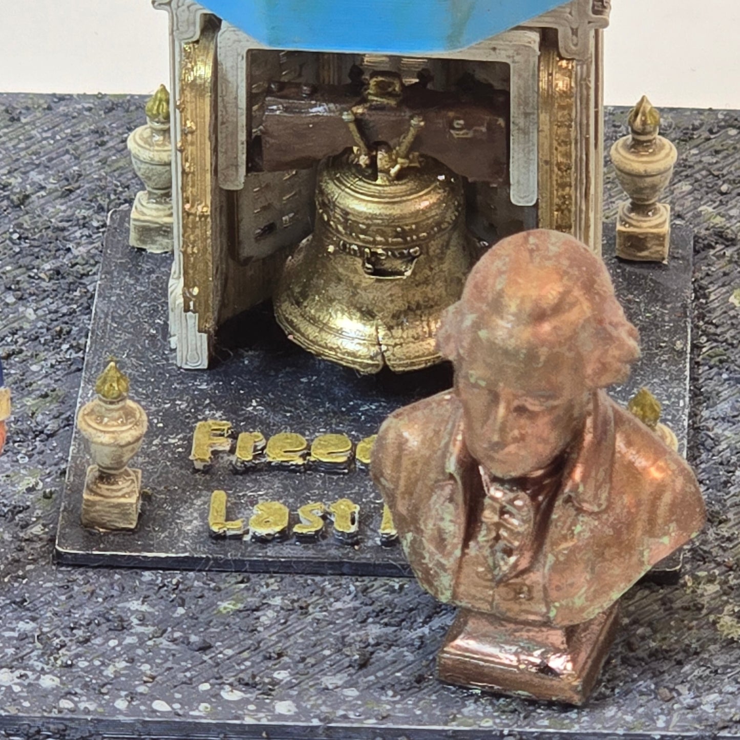 Freedom’s Last Ring – 120mm Diorama (Hand-Painted Collectible Scene) Diorama