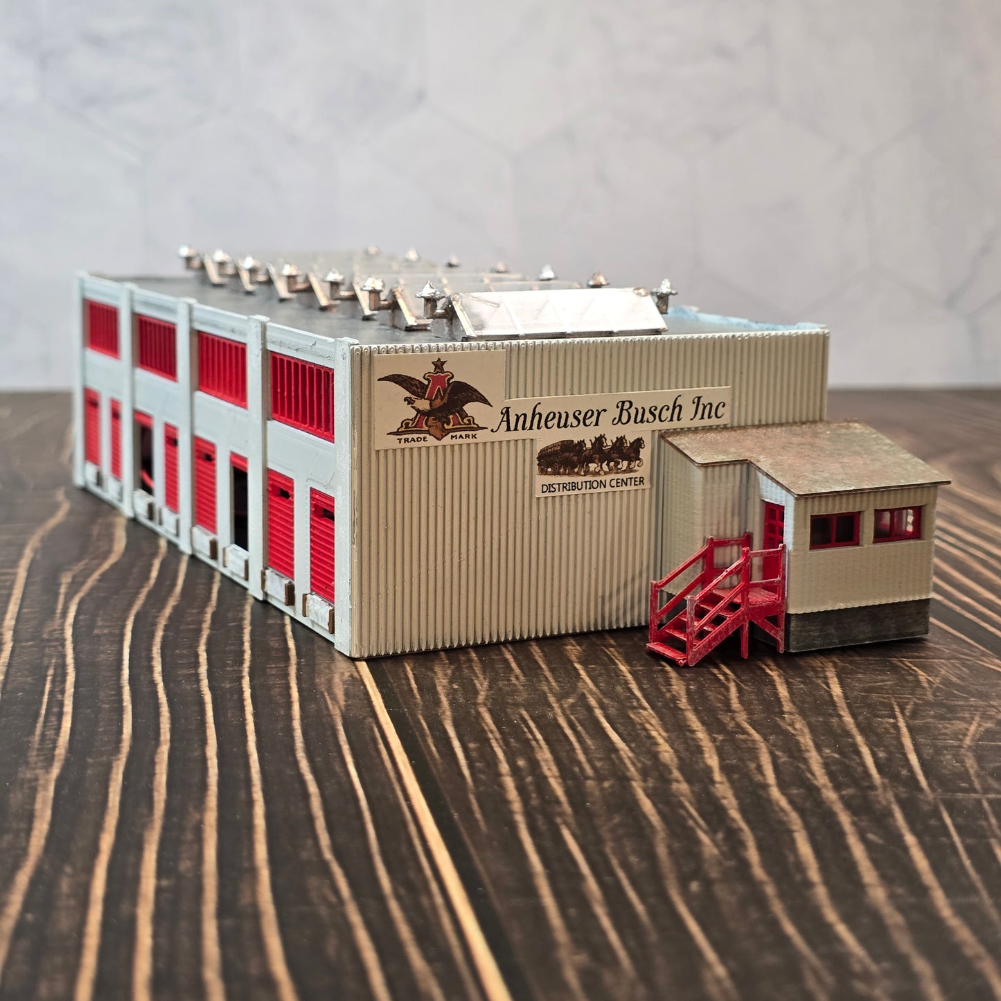 N Scale Anheuser-Busch Distribution Center Kit