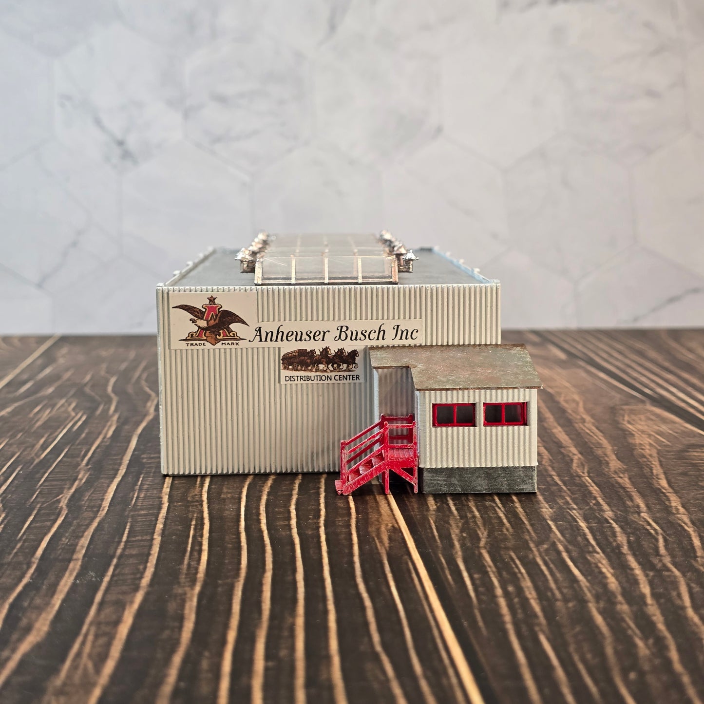 N Scale Anheuser-Busch Distribution Center Kit