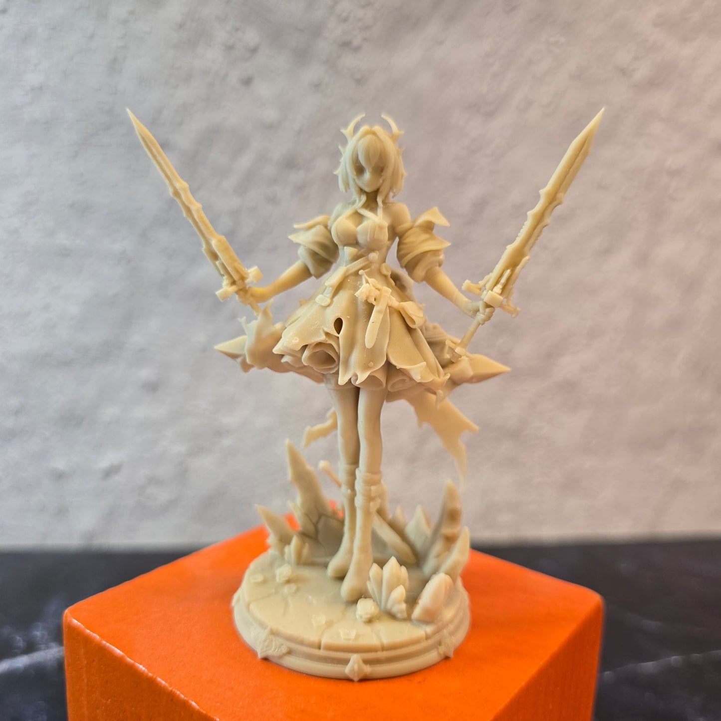 Laevantain – Twinblade Ember Knight – Desk Mate Collectible – Made-to-Order 90mm Resin Figure