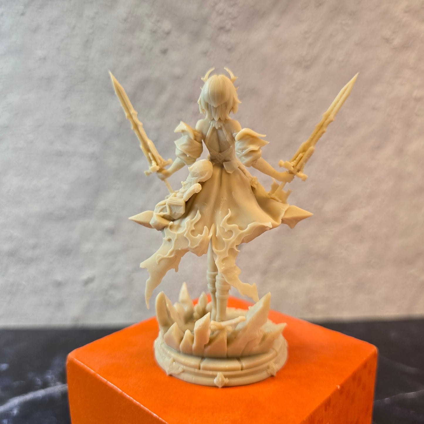 Laevantain – Twinblade Ember Knight – Desk Mate Collectible – Made-to-Order 90mm Resin Figure