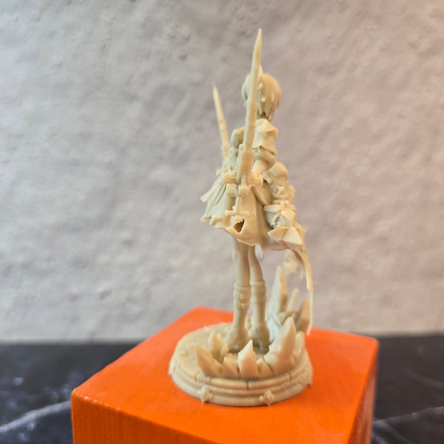 Laevantain – Twinblade Ember Knight – Desk Mate Collectible – Made-to-Order 90mm Resin Figure