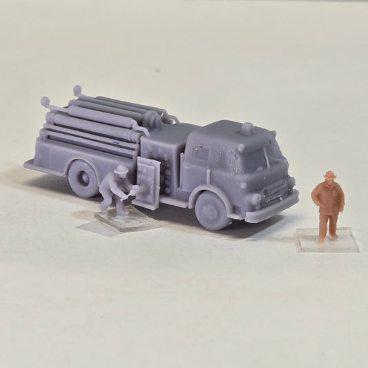 N Scale Vintage Hose Fire Truck & Firefighter Scene Set – Unpainted