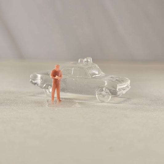 N Scale Police Traffic Stop Scene Set – Squad Car & Officer Writing Ticket – Unpainted