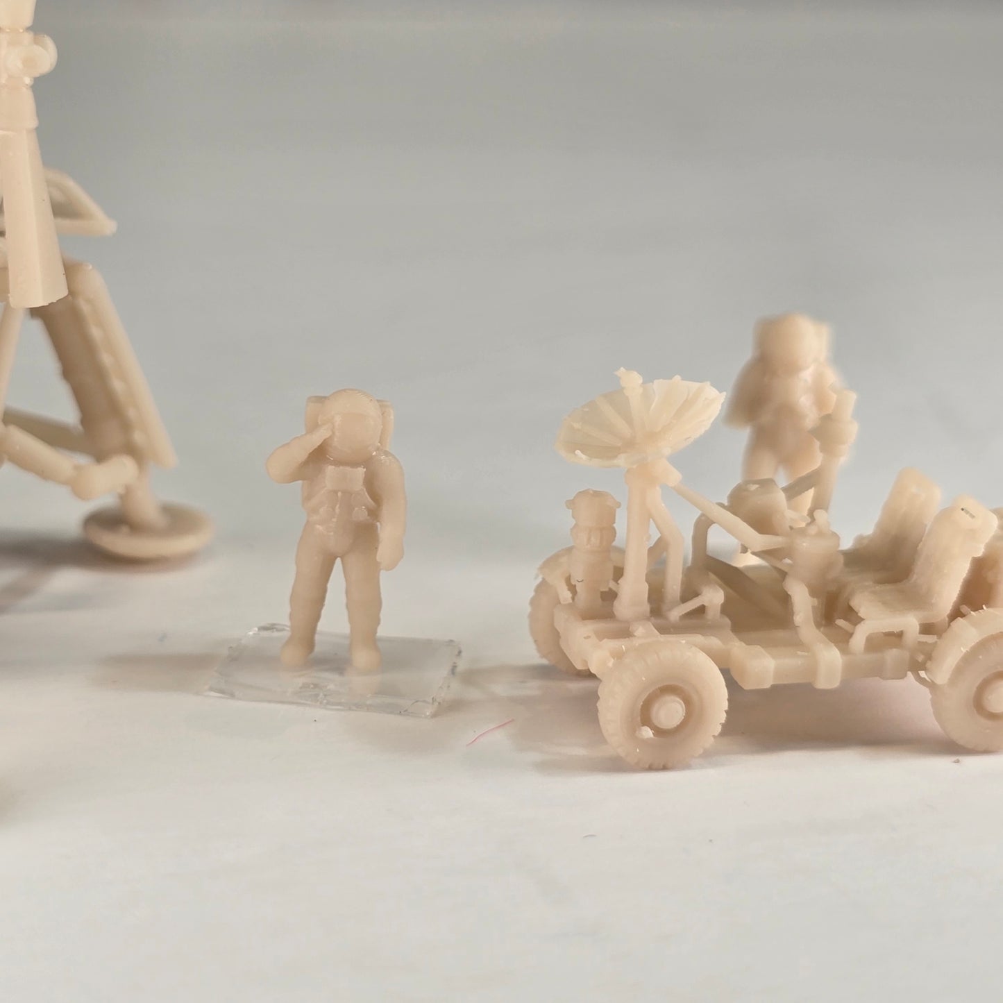 Unpainted N Scale Moon Landing Story Set – Lunar Module, Lunar Rover & Astronauts