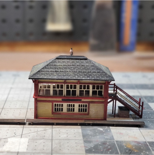 N Scale English Signal Box Tower Kit – 3D Printed Diorama Building | Uffington-Inspired Unpainted Model