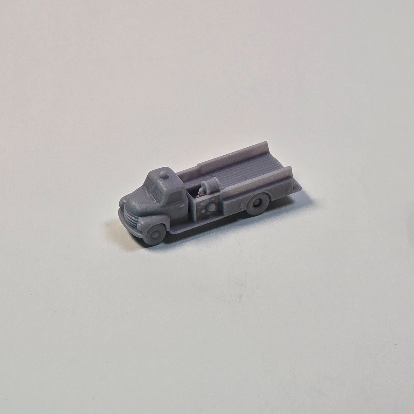 N Scale Vintage Fire Truck with Hose Reel – Resin Miniature for Model Scenes