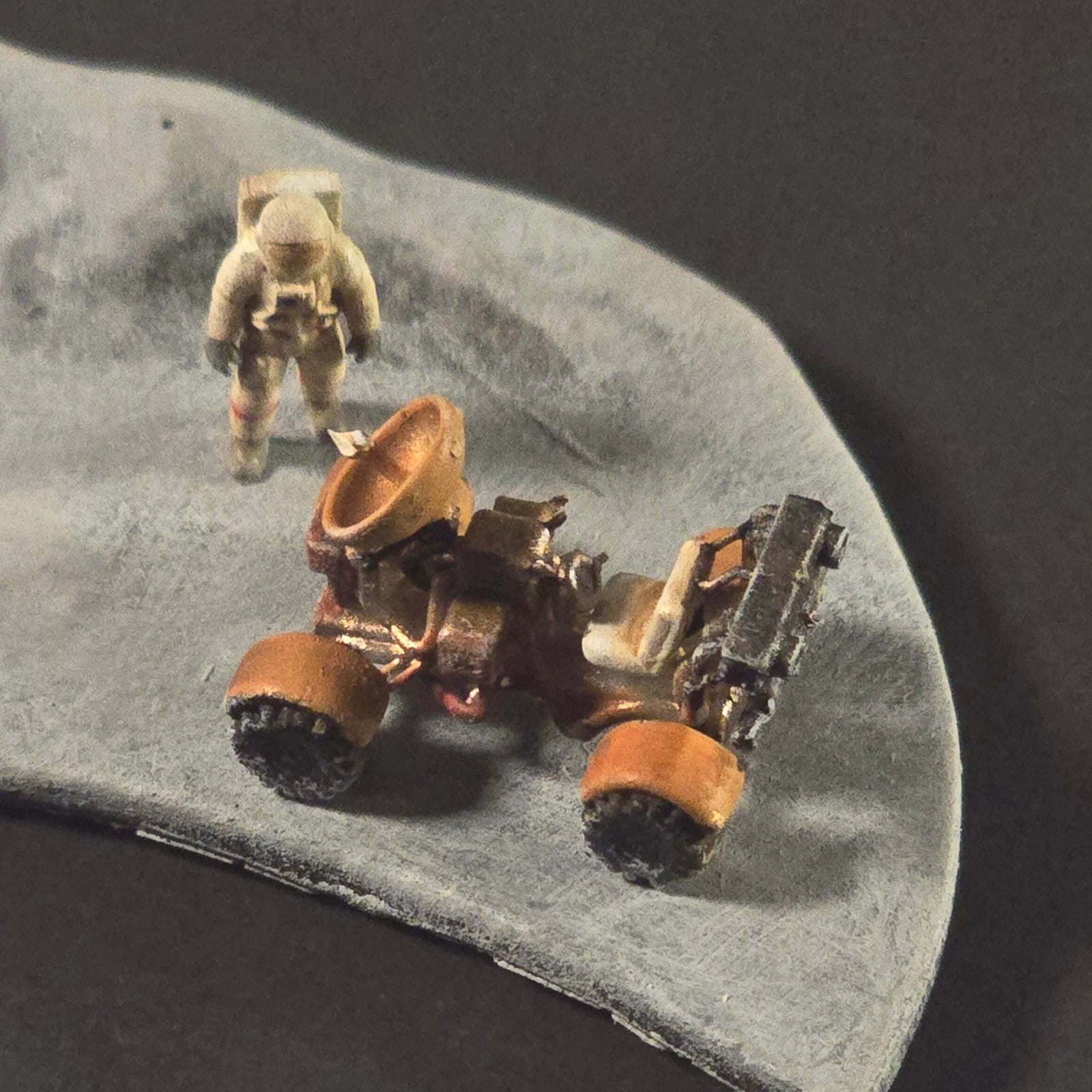 Miniature Collector Diorama – Complete Apollo Lunar Mission Set Prop