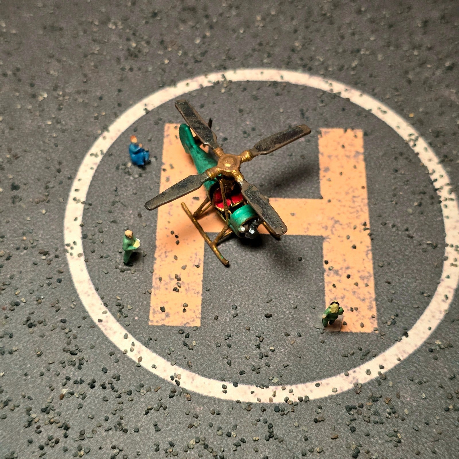 Hand-Painted Miniature Helicopter Scene | N Scale 1:160 Diorama Set | USA Made